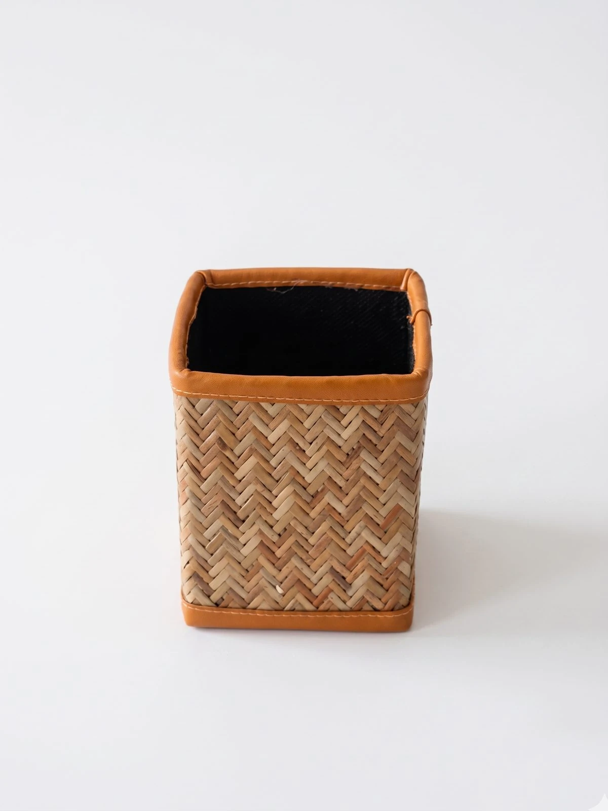 Office Desk Items - Plain 101